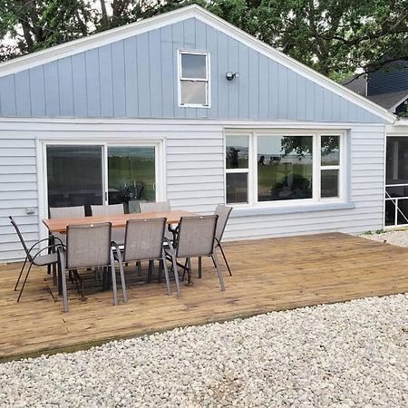 Waterfront Cottage Near Lambeau And Door County! Green Bay Exterior photo