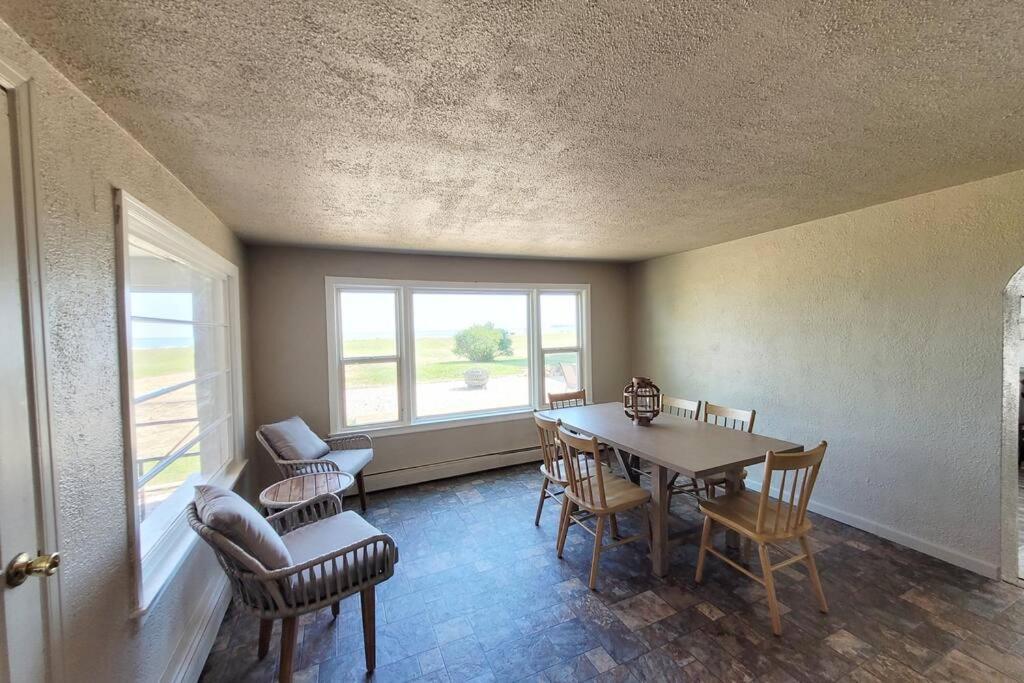 Waterfront Cottage Near Lambeau And Door County! Green Bay Exterior photo